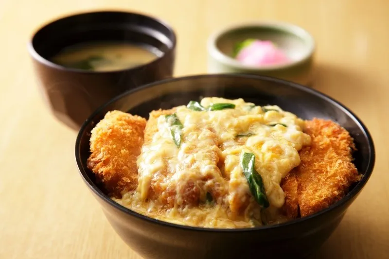 奈良市で味わう和食ランチ！久家のヤマトポークかつ丼（1,350円）がおすすめ